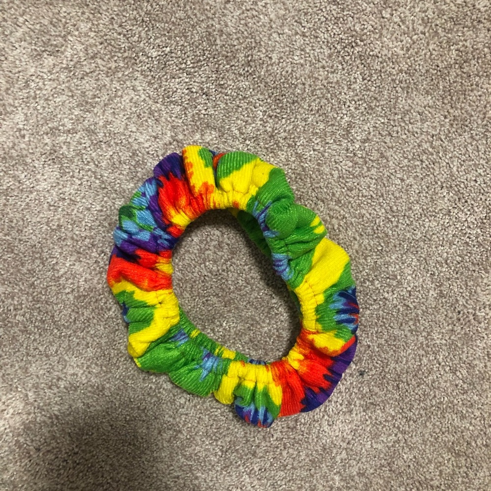 Tie dye steering wheel cover
